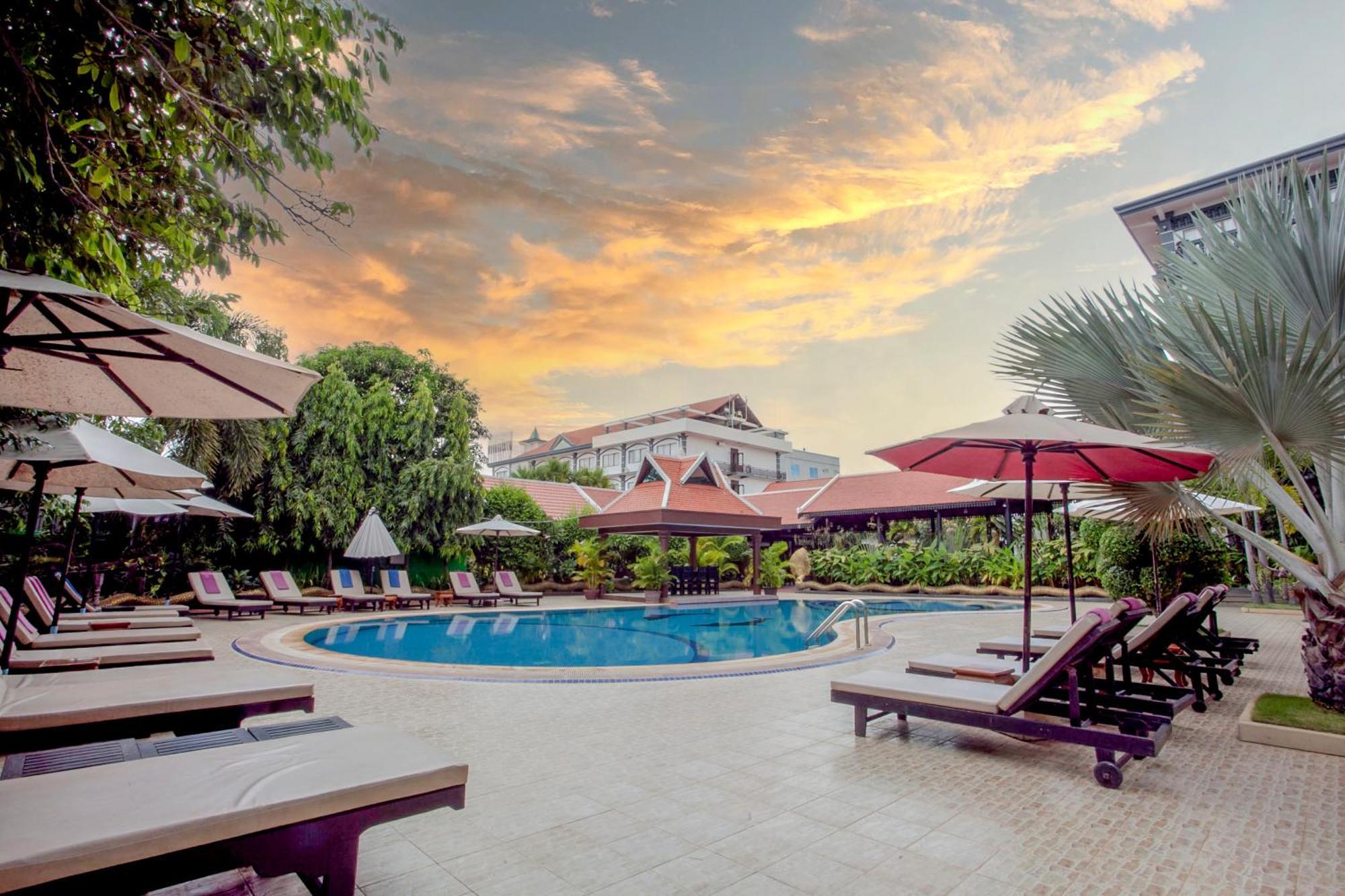 Lucky Angkor Hotel & Spa Siem Reap Exterior foto
